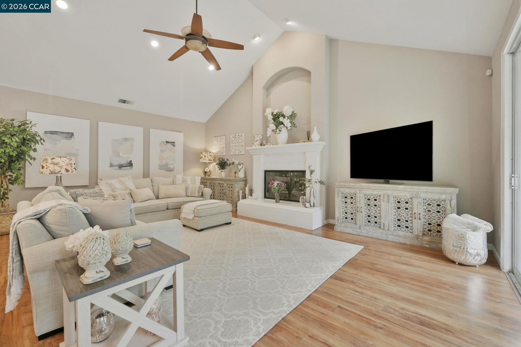 635 Rutherford Cir