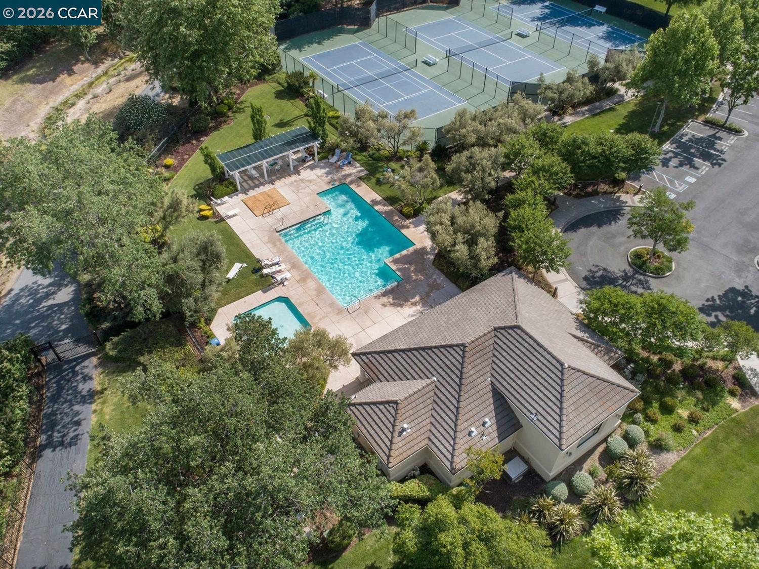 635 Rutherford Cir