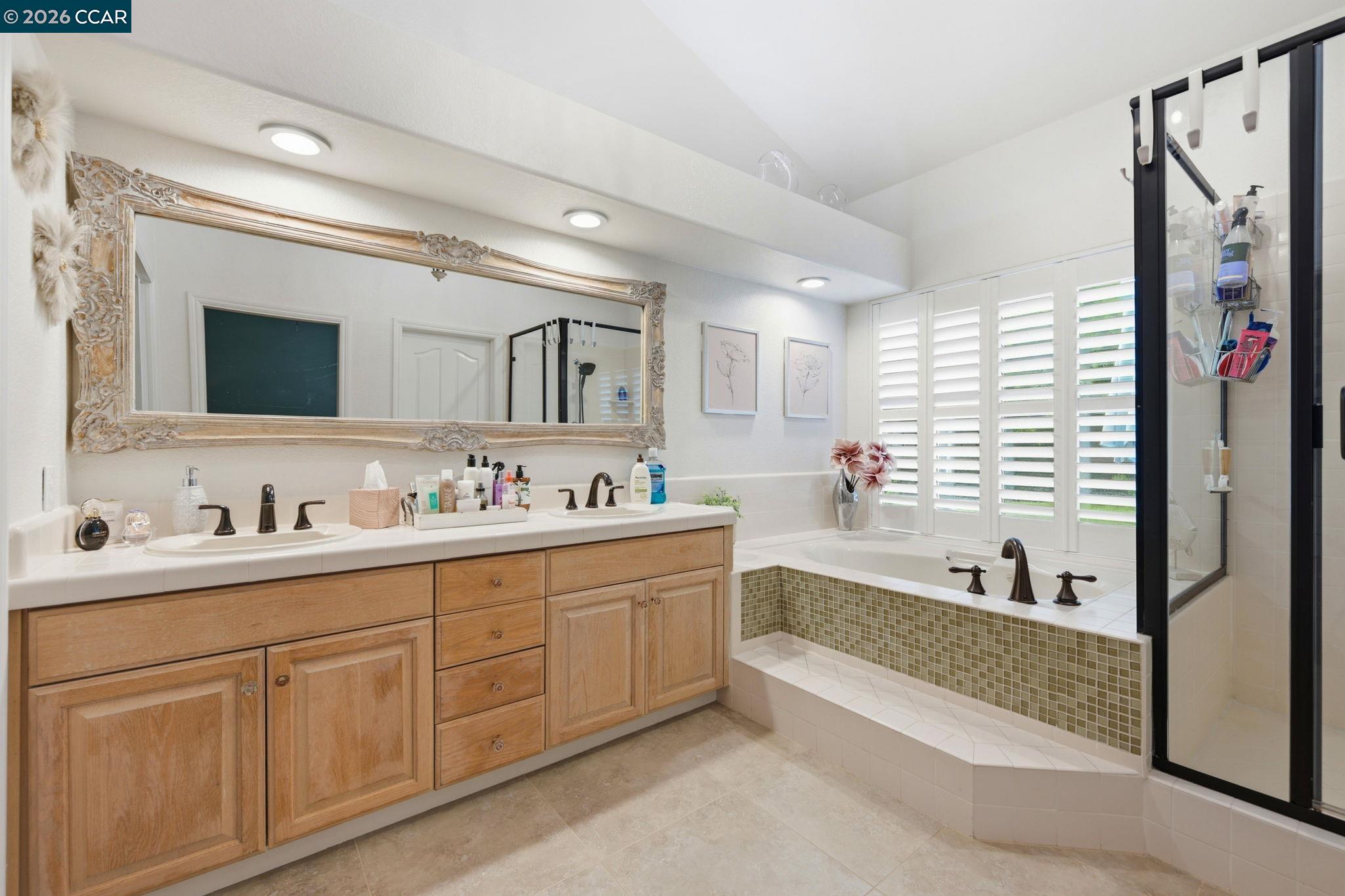 635 Rutherford Cir
