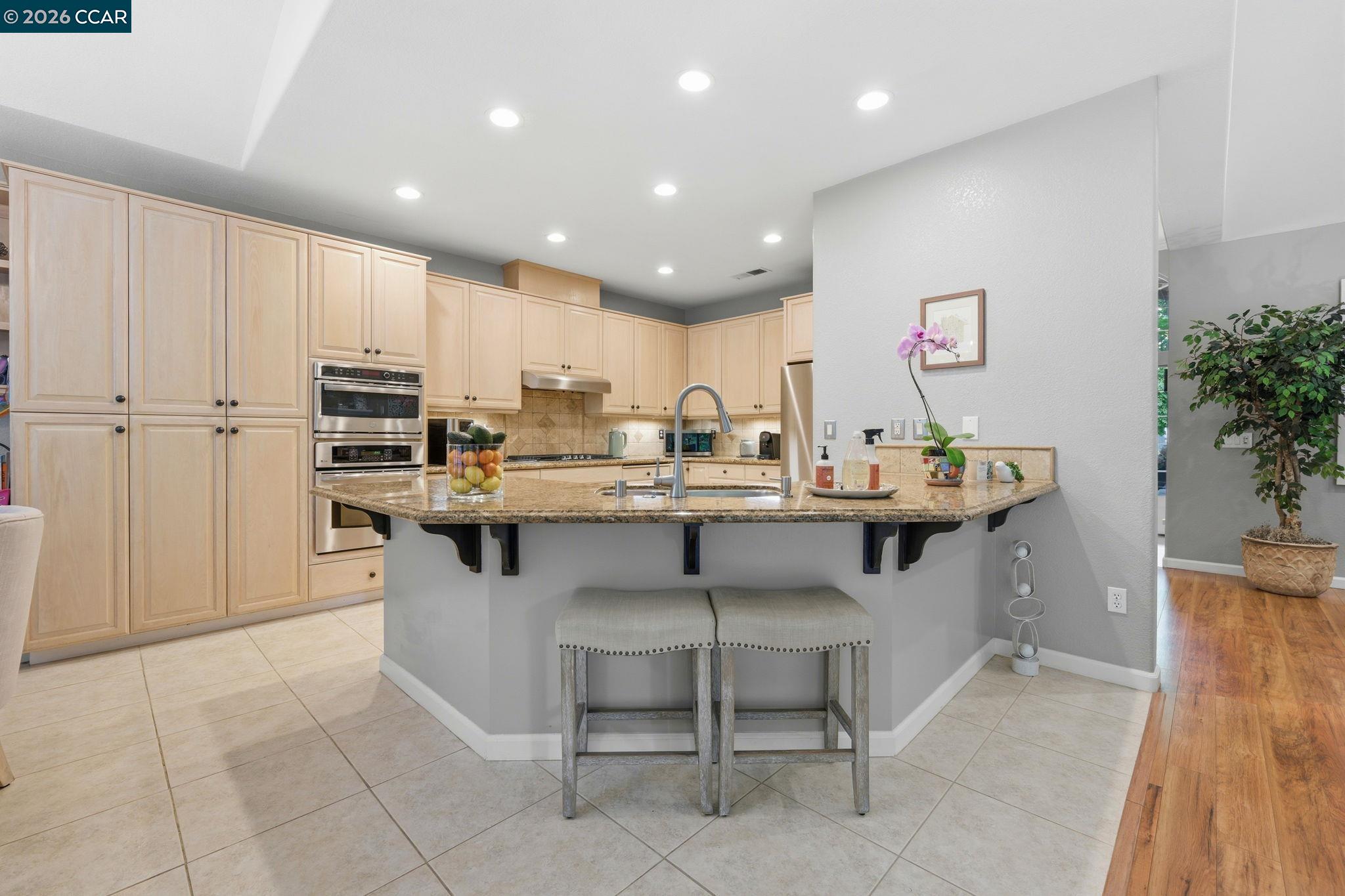 635 Rutherford Cir