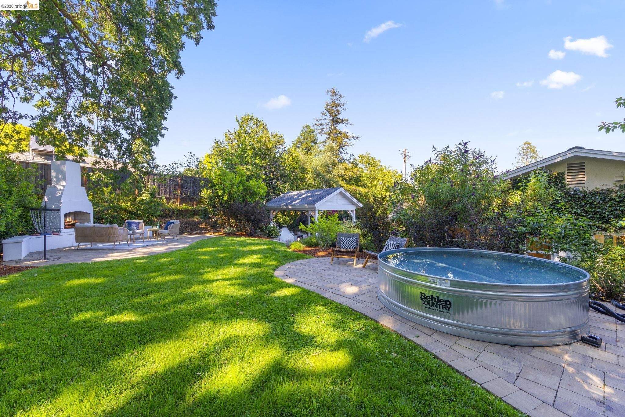 447 Cumberland Dr