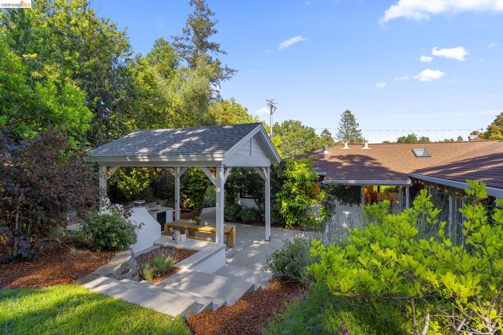 447 Cumberland Dr