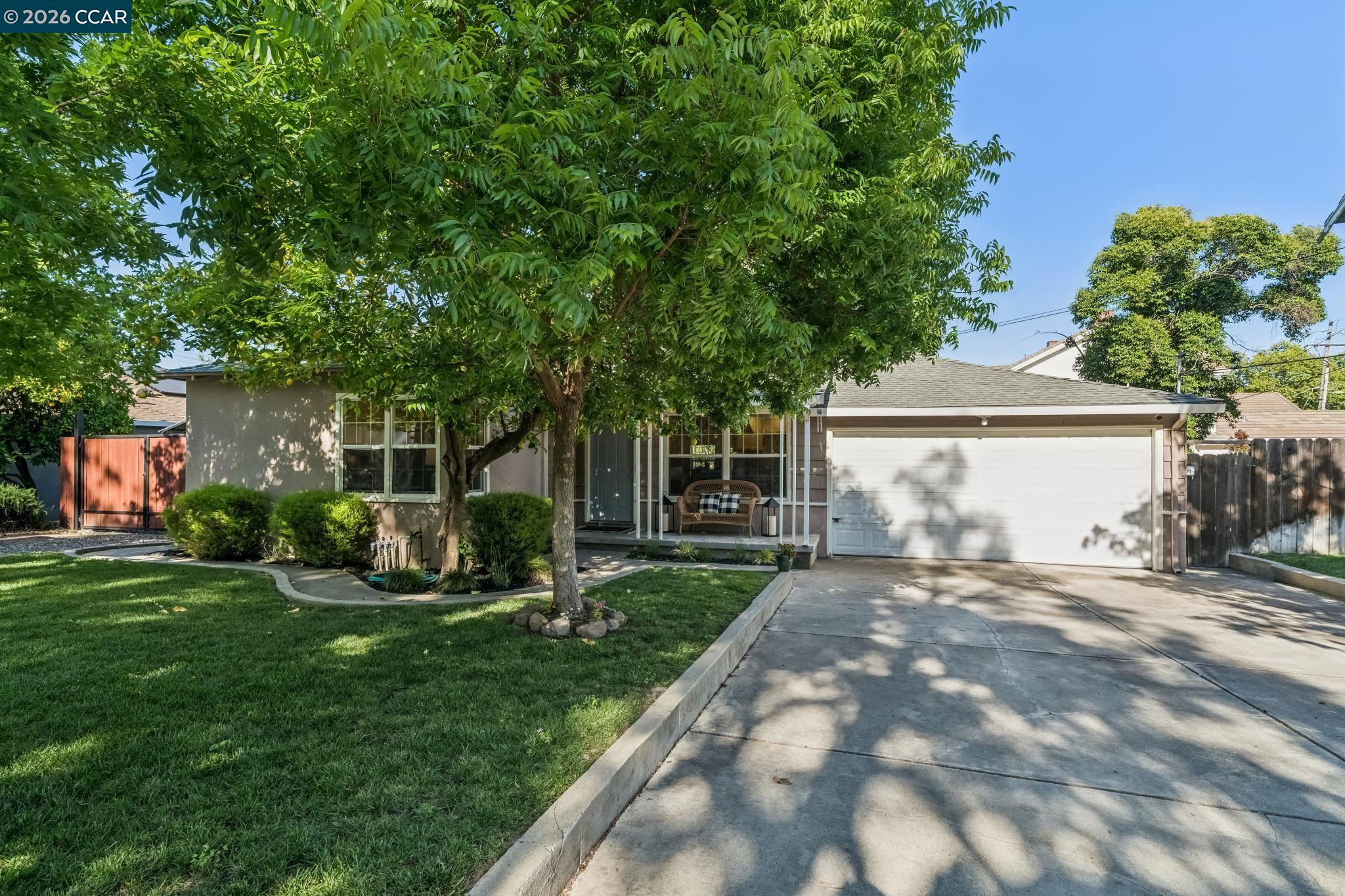 305 Keats Circle