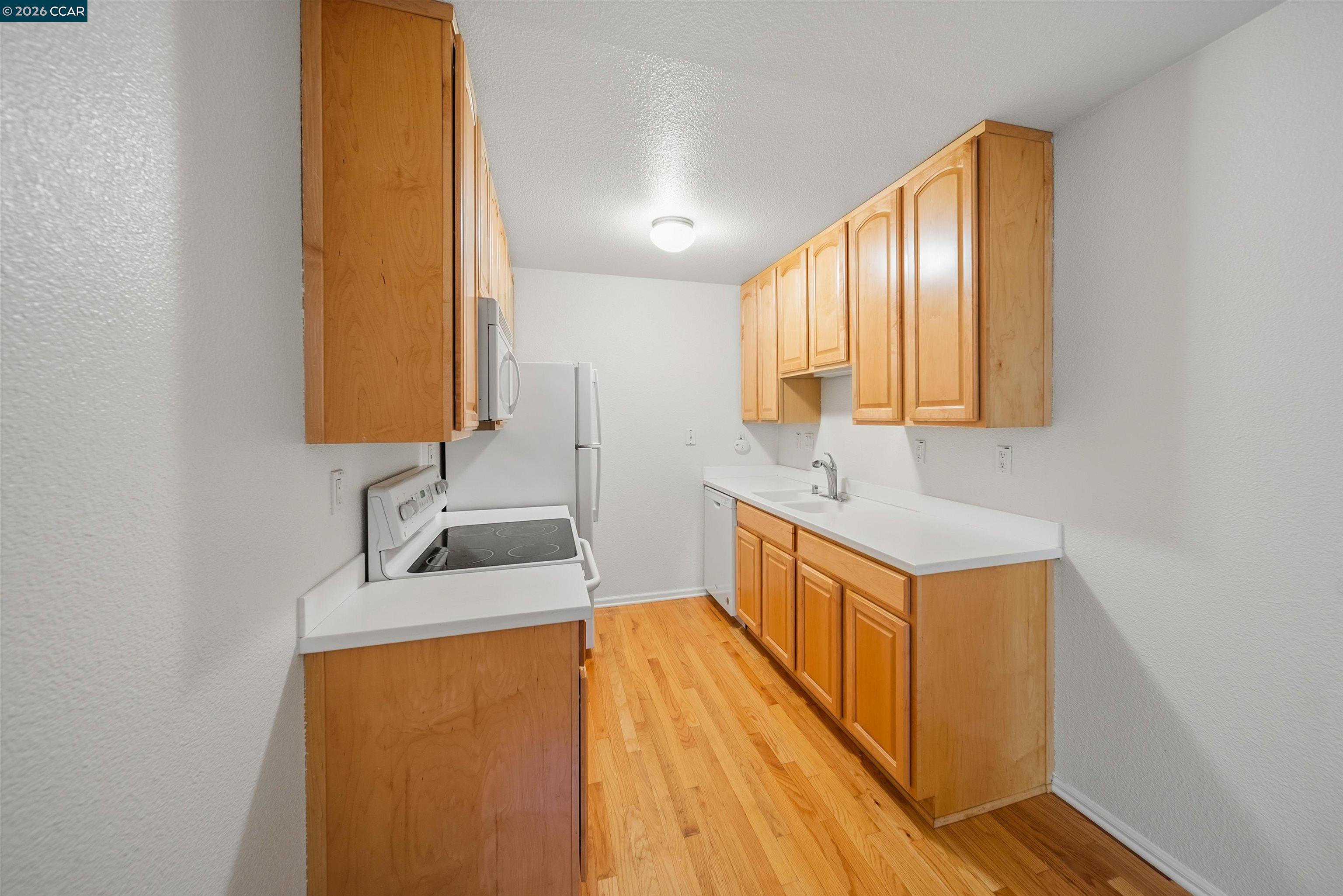 150 Sharene Ln # 109