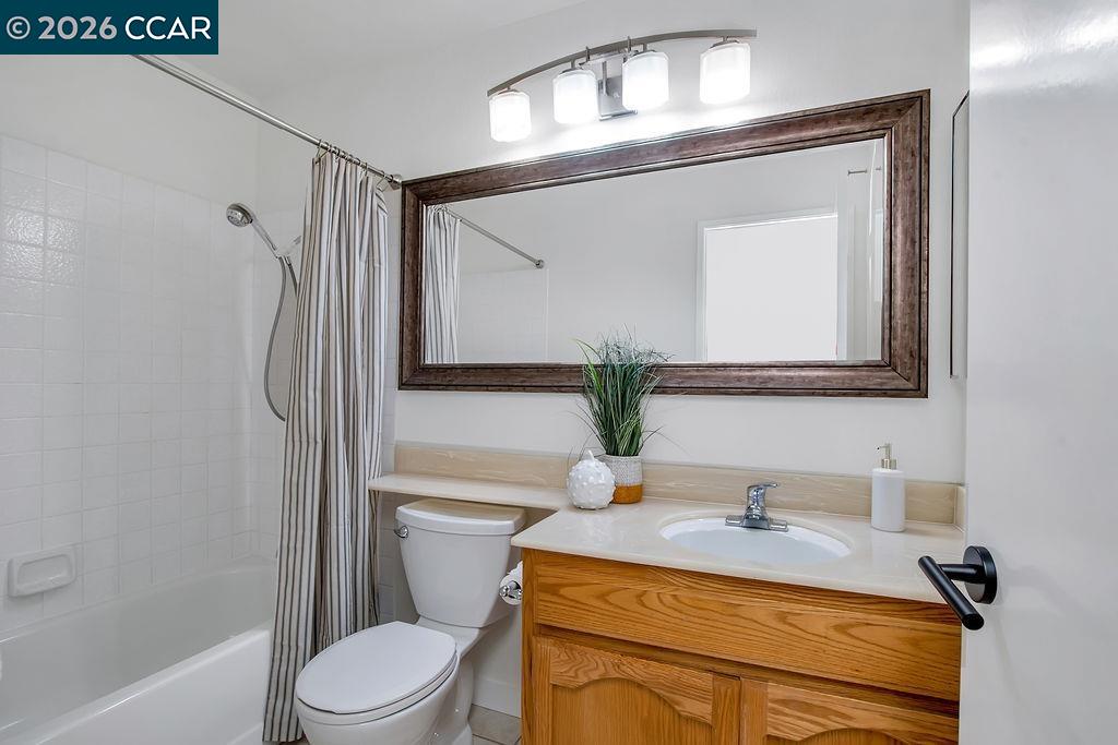 2200 Forsythia Way