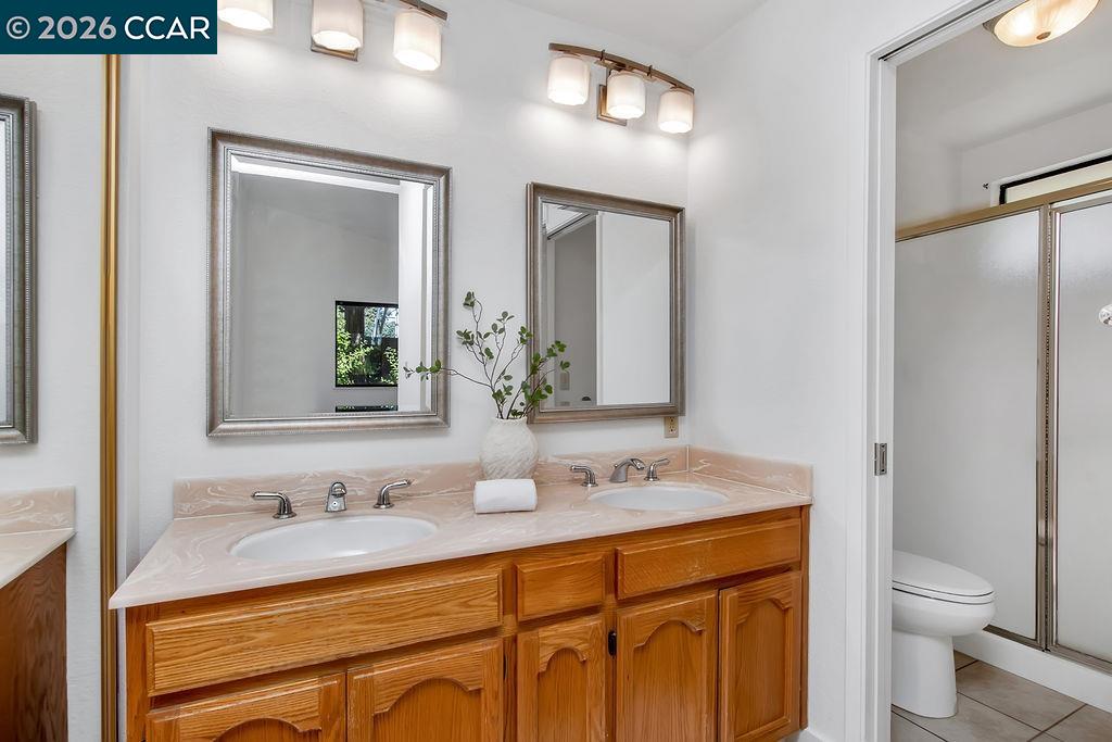 2200 Forsythia Way