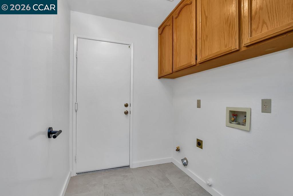 2200 Forsythia Way