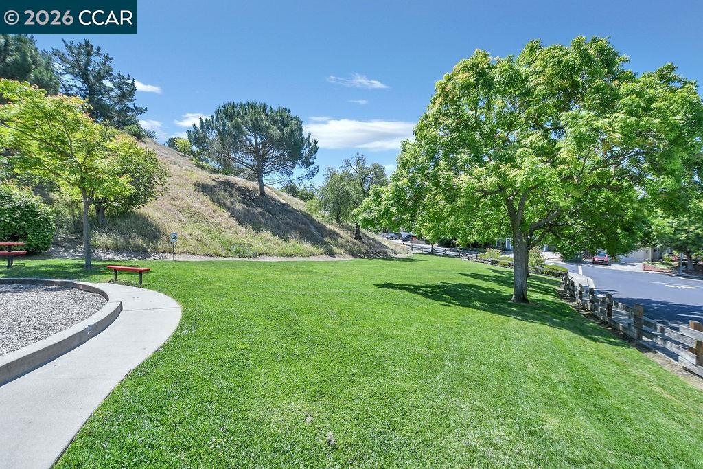 2200 Forsythia Way