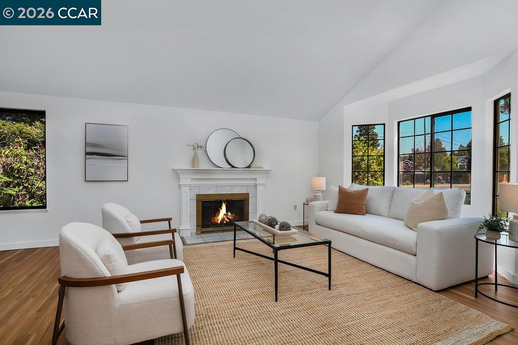 2200 Forsythia Way