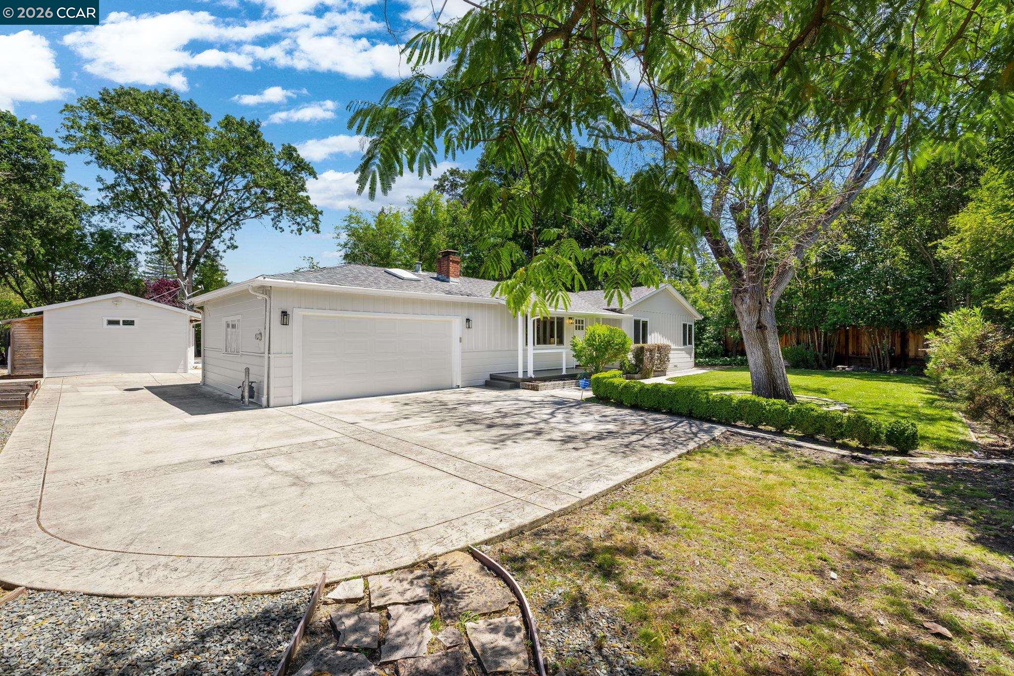 2760 Walnut Blvd