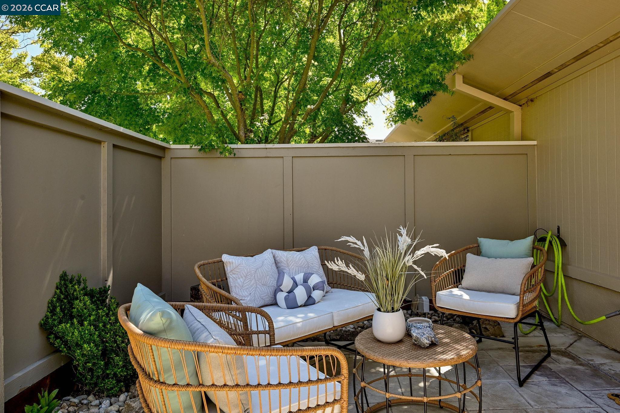 2233 Pine Knoll Dr Unit 4