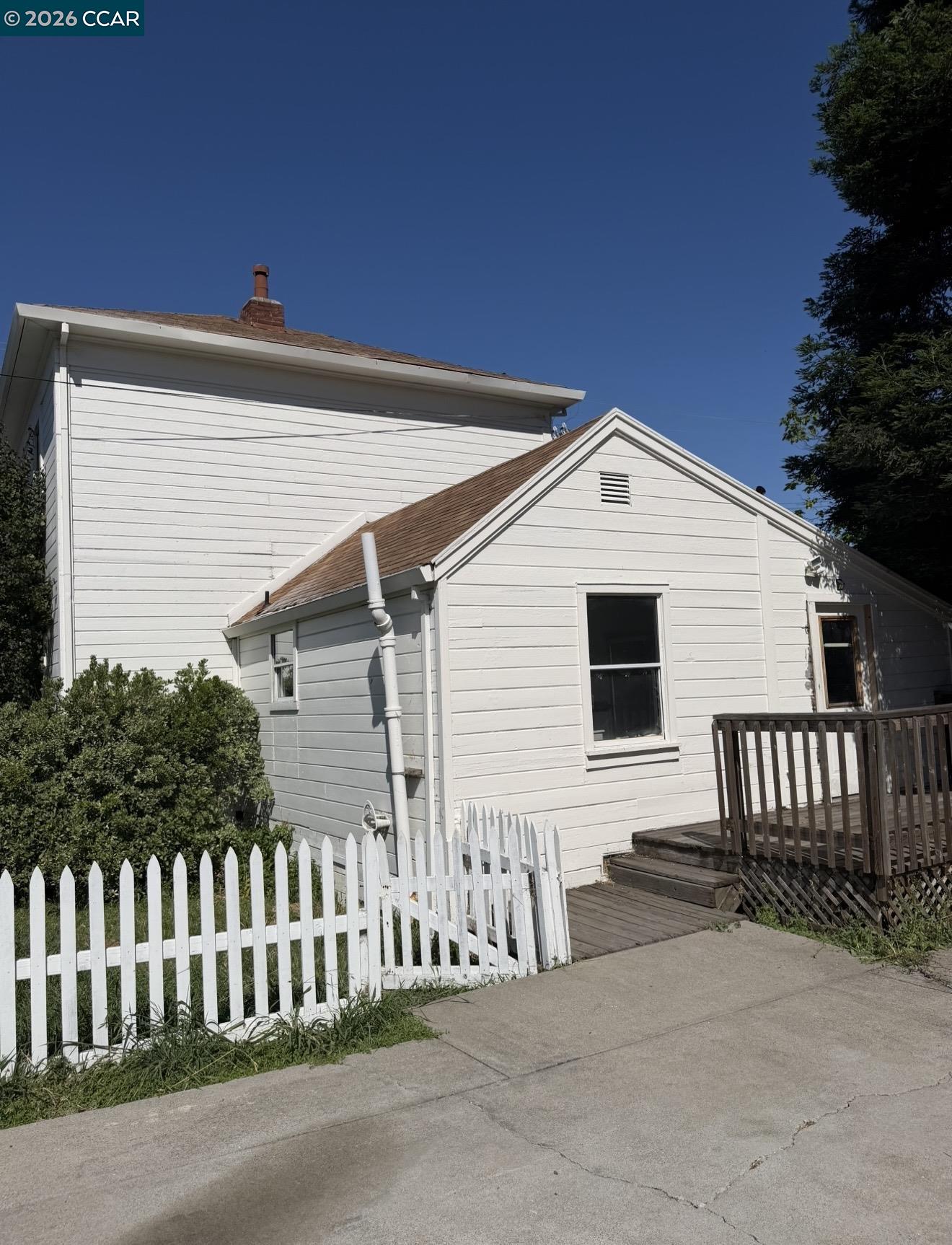 604 Berrellesa St