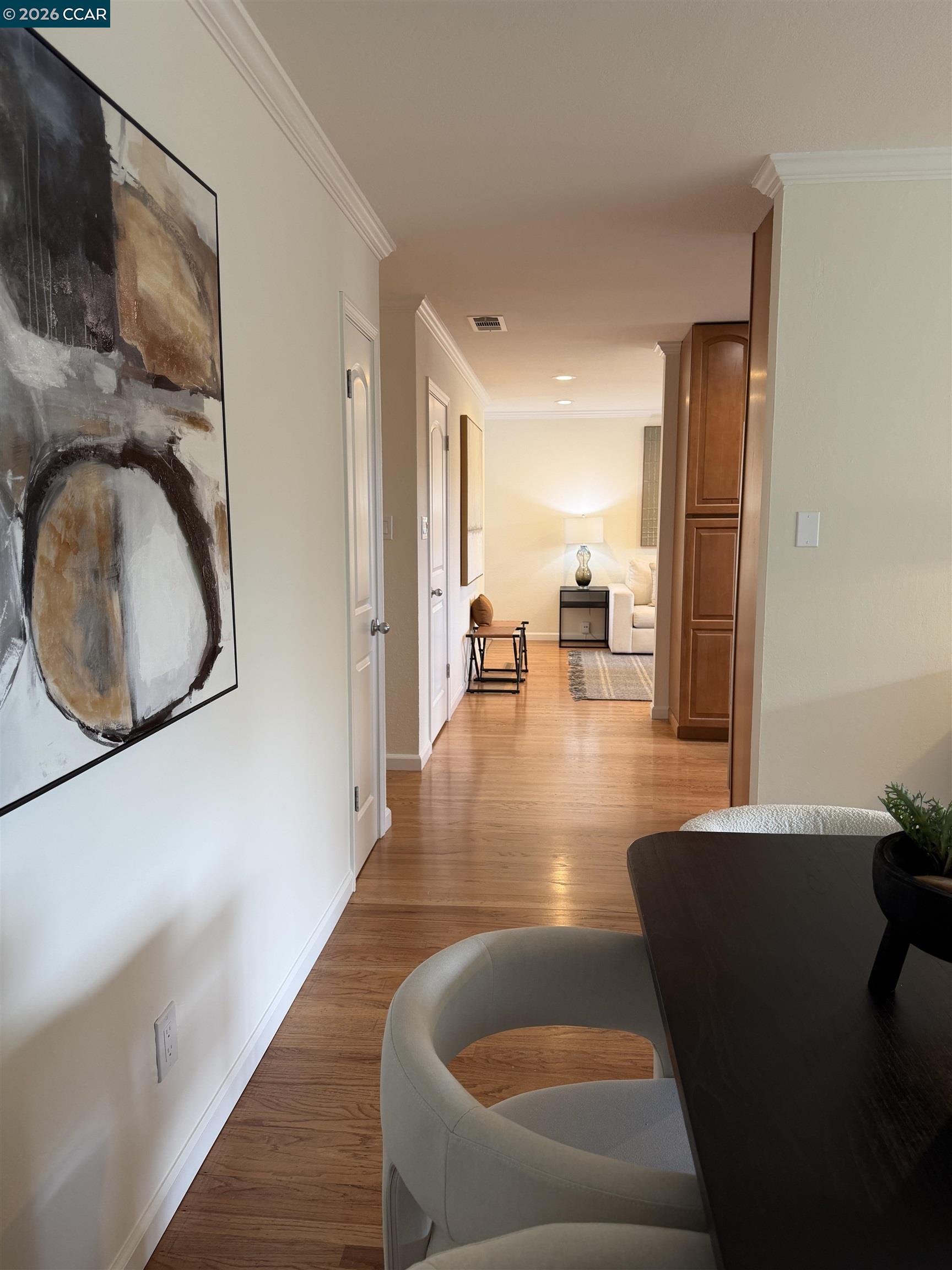 2290 La Mar Drive
