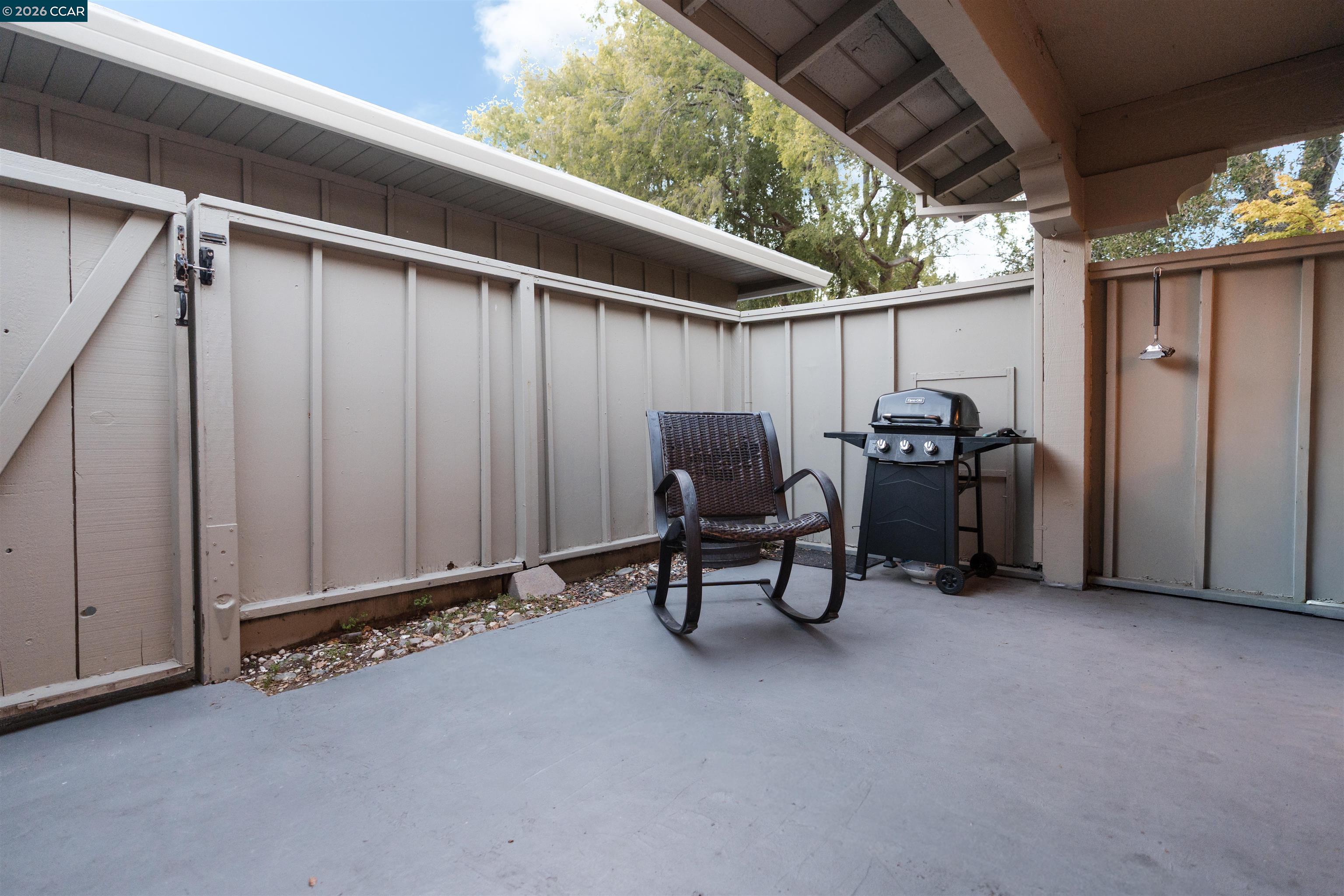 2717 Fountainhead Dr.