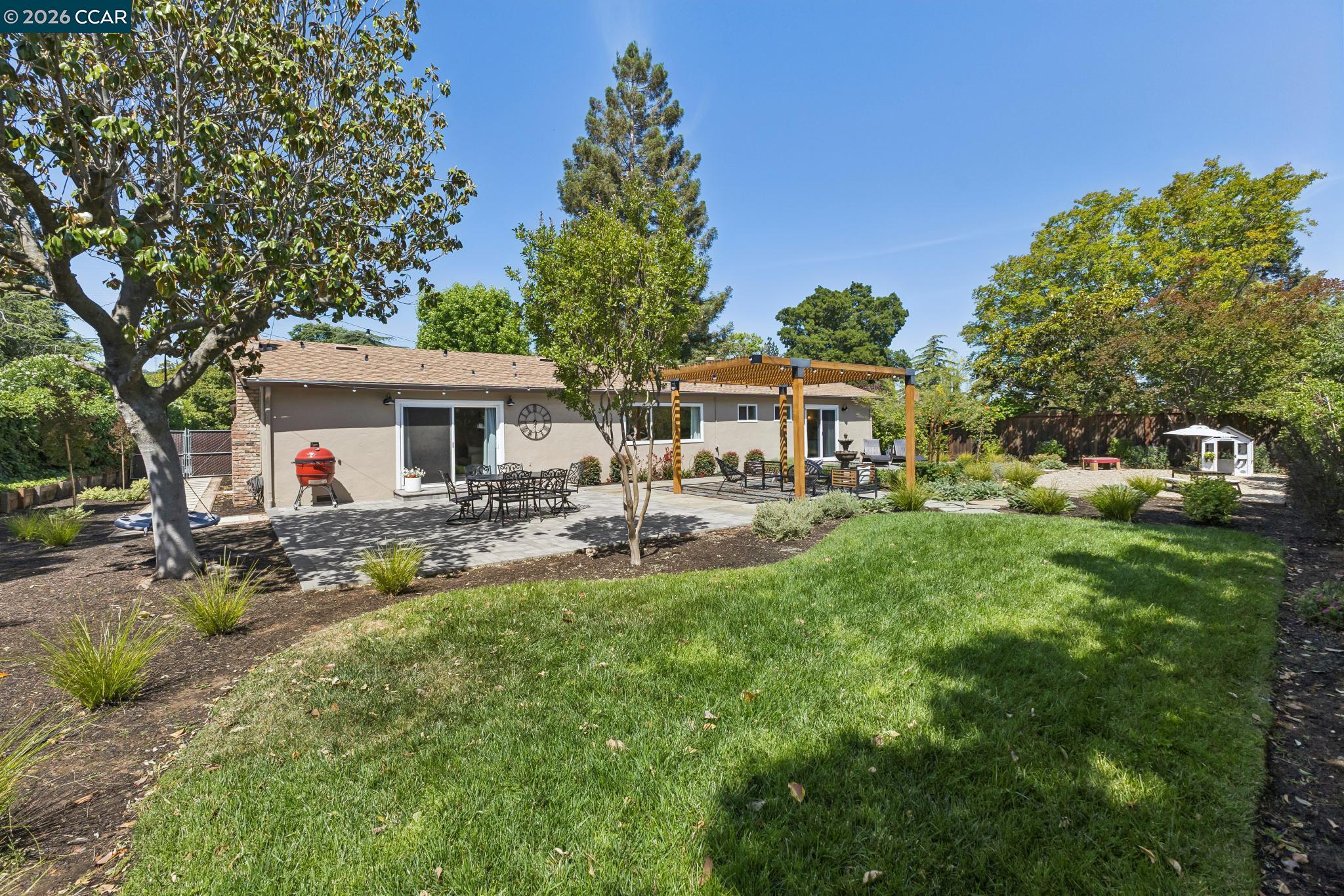 978 Kenston Dr