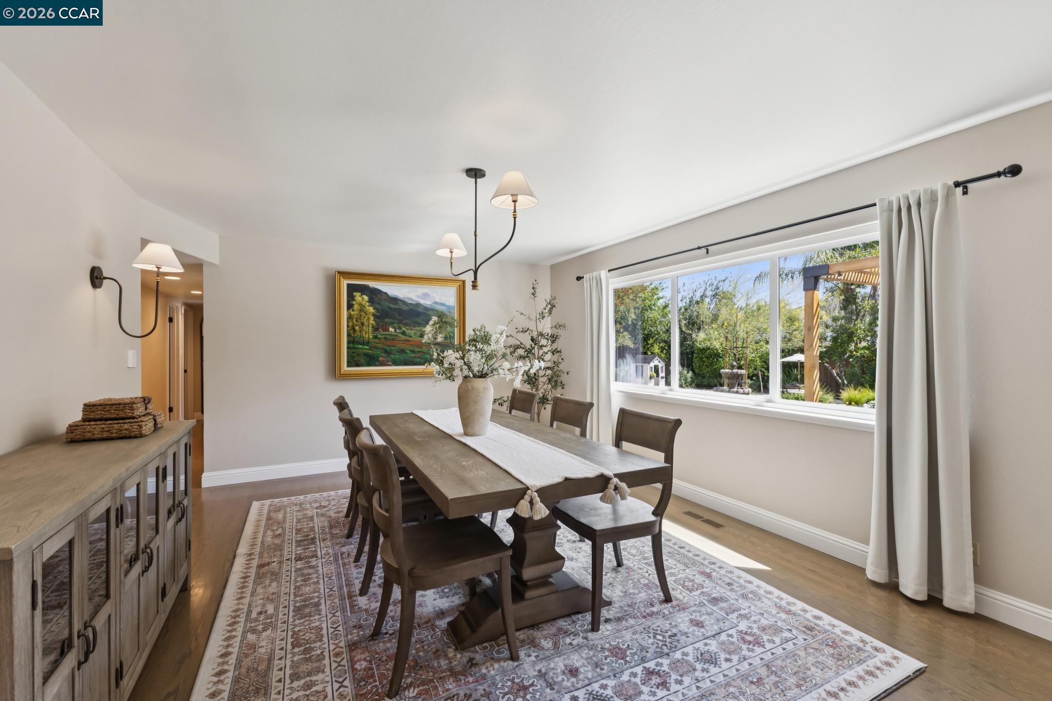 978 Kenston Dr