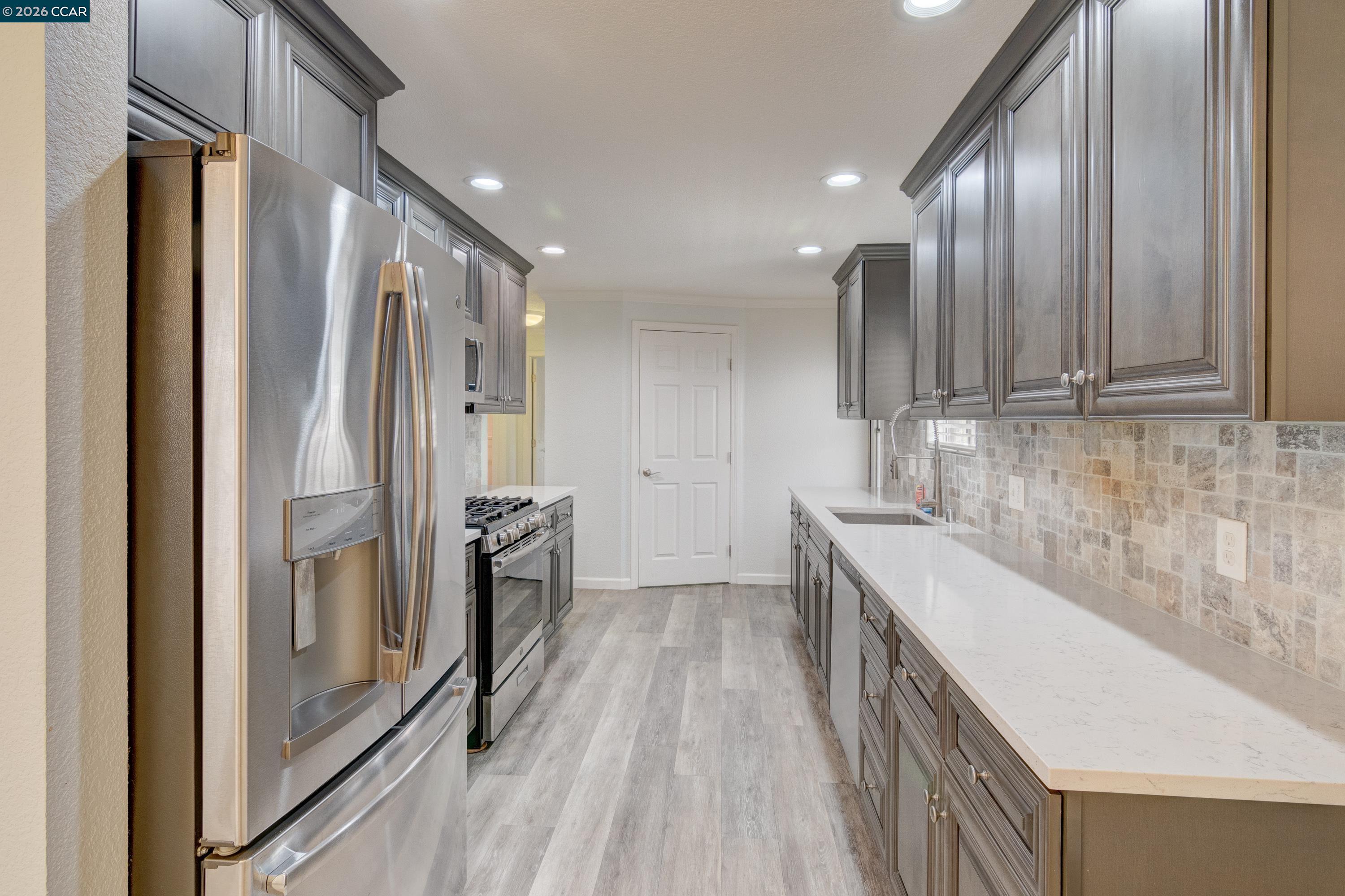 2287 Dalis Dr # 169