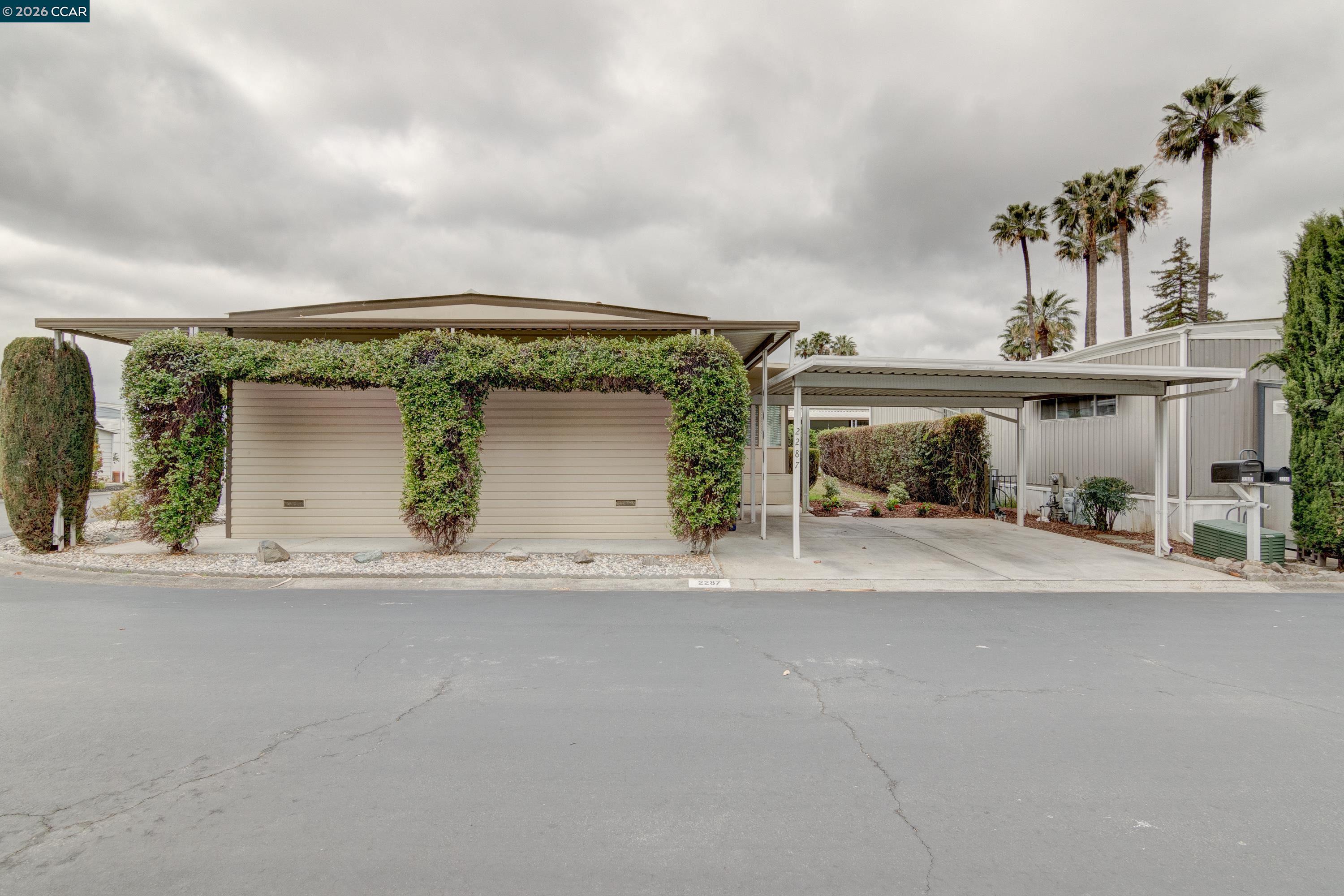 2287 Dalis Dr # 169