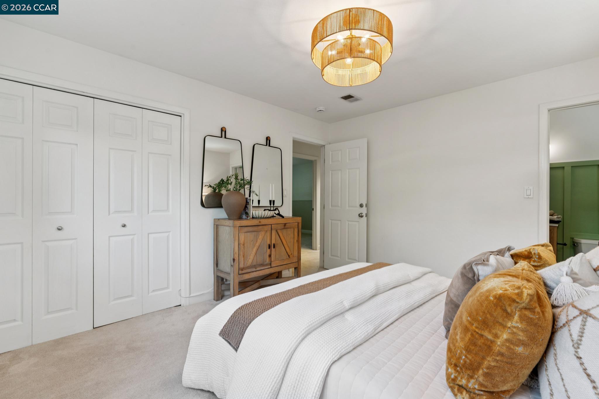 962 Oasis Dr
