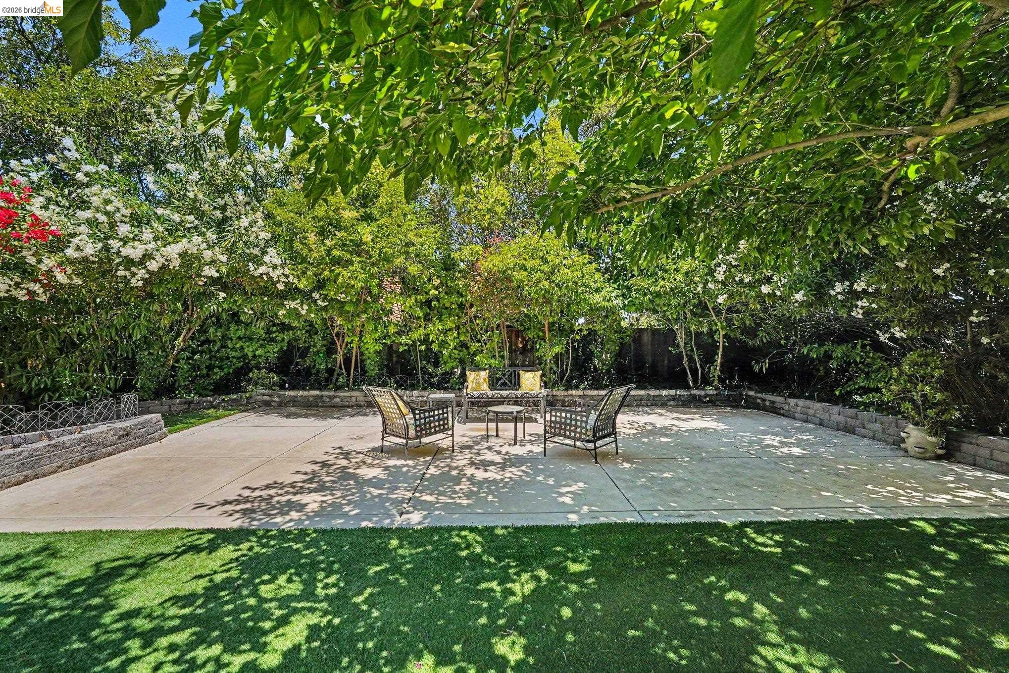 1915 Yellowstone Ct