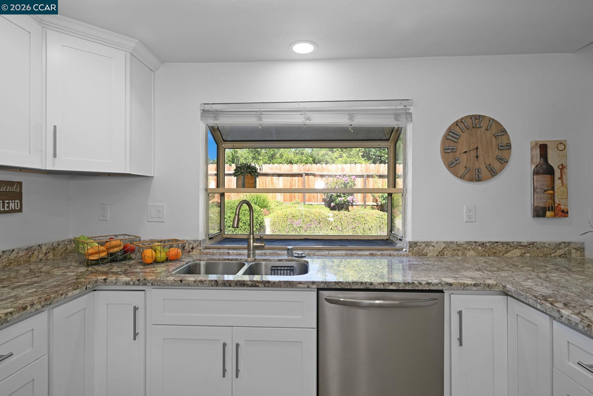 1284 Pinecrest Drive