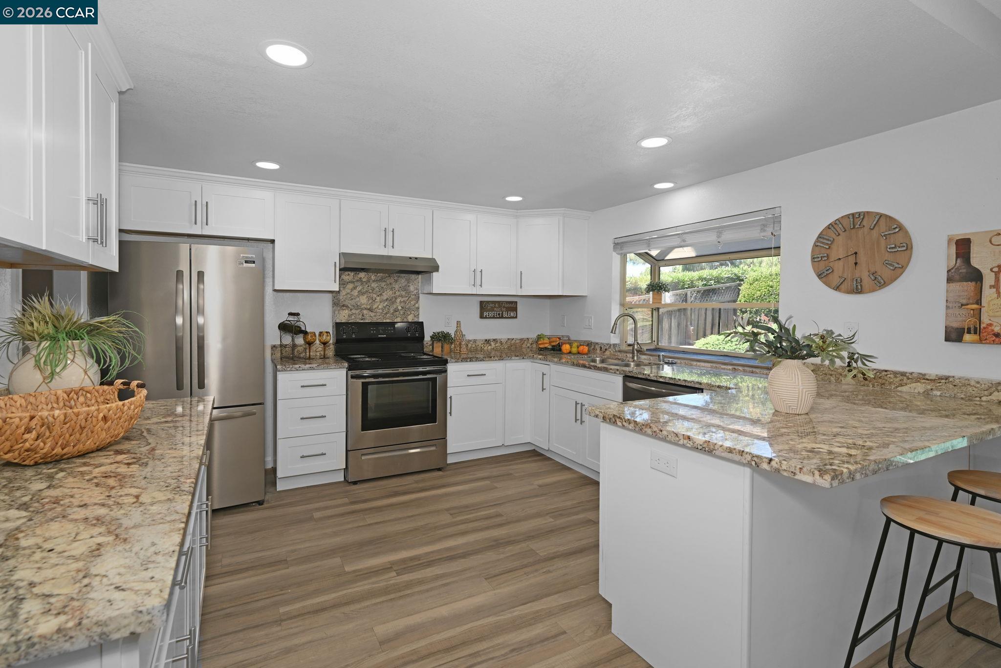 1284 Pinecrest Drive