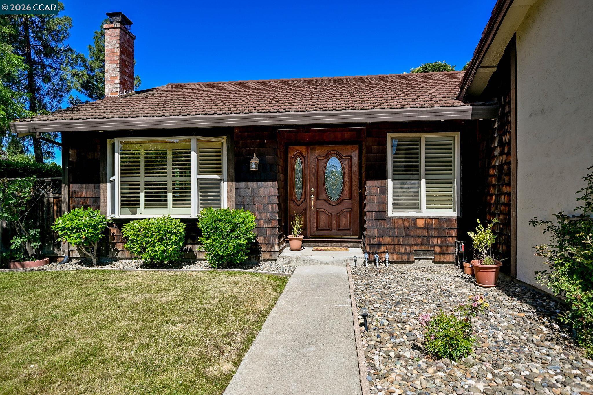 1284 Pinecrest Drive