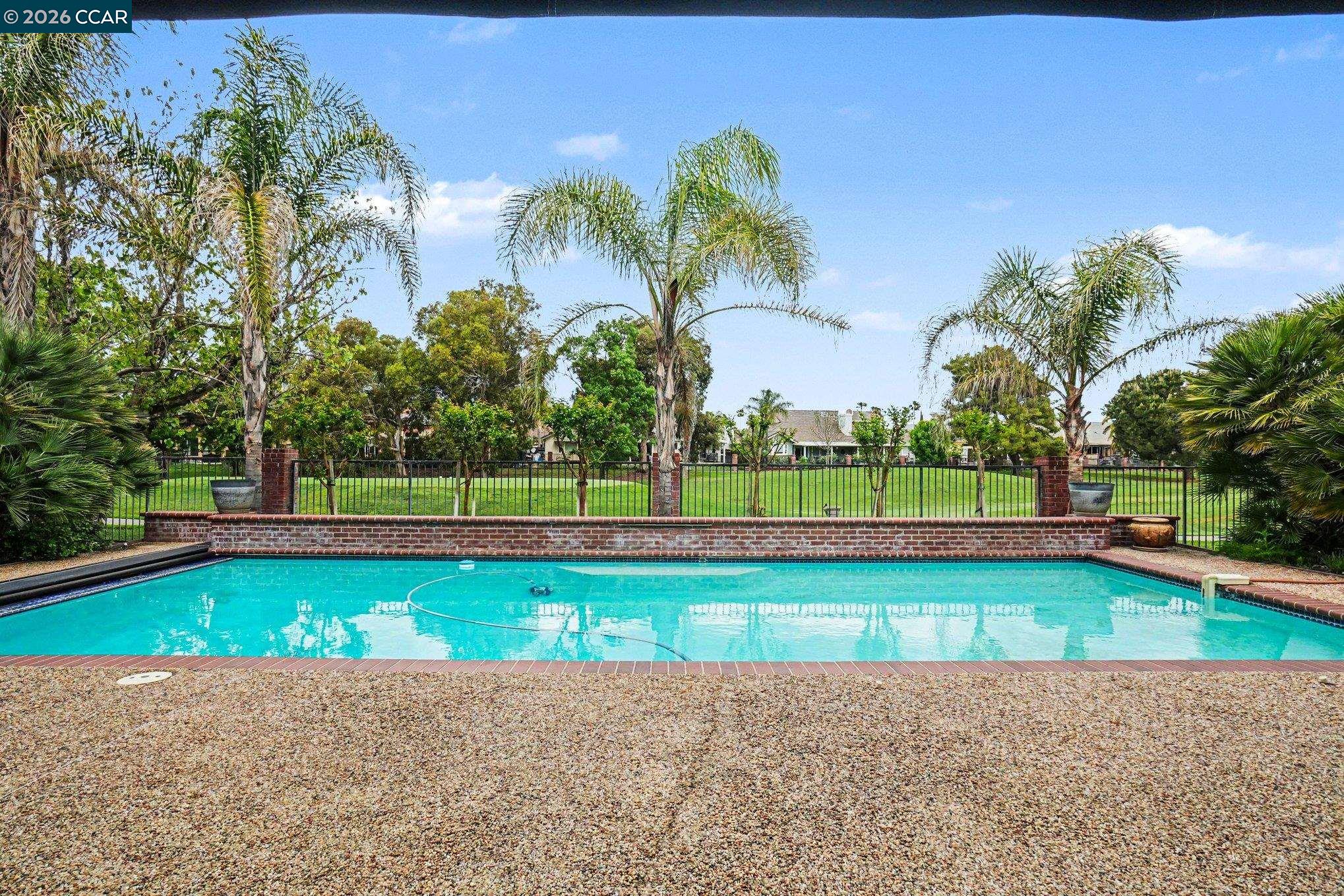 5666 Oakmont Ct