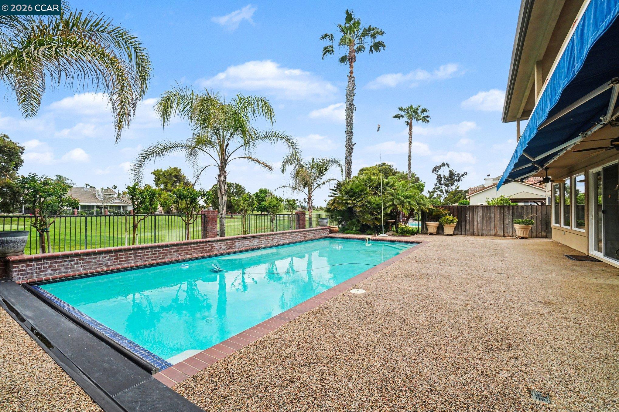 5666 Oakmont Ct