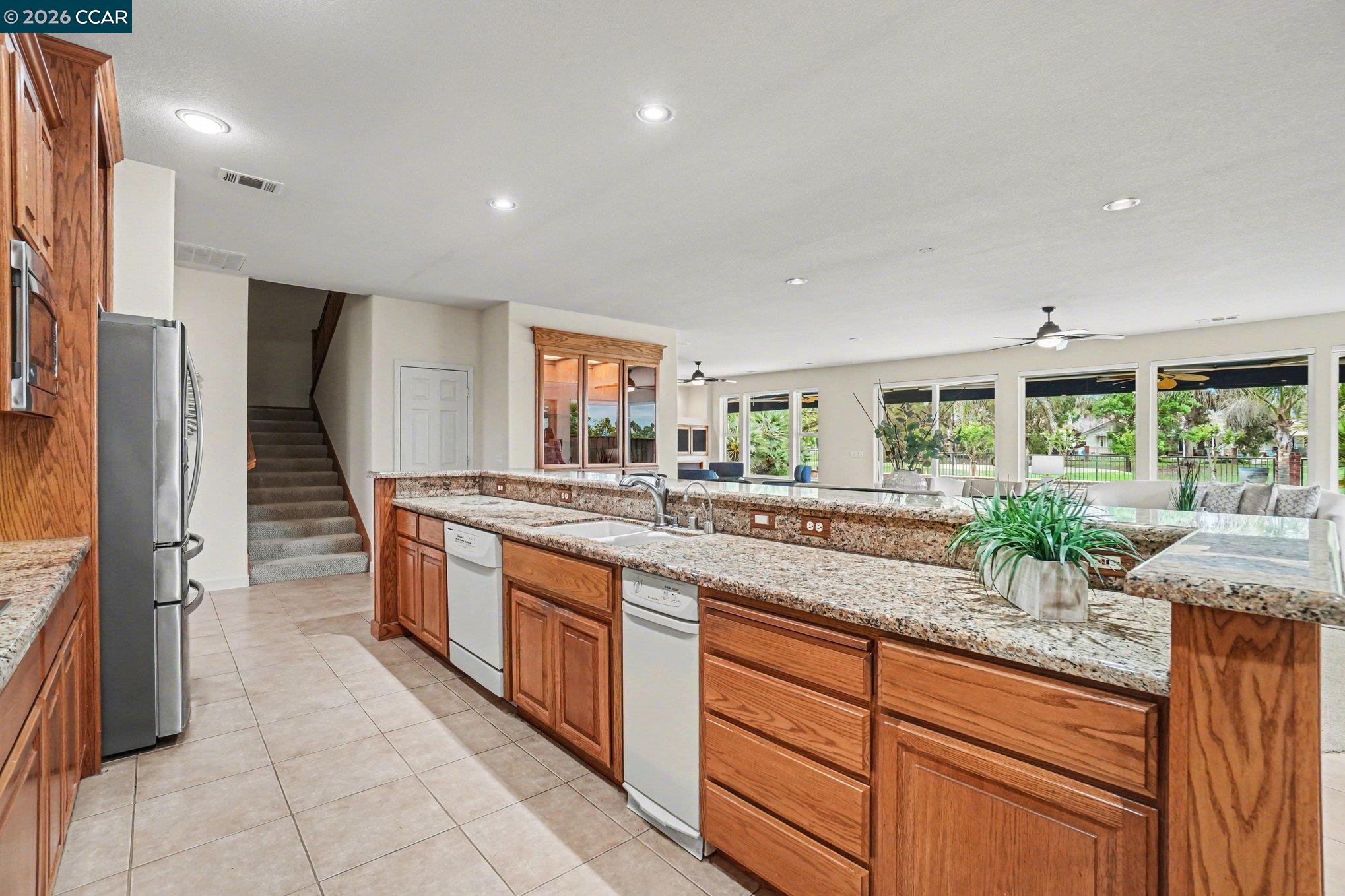 5666 Oakmont Ct
