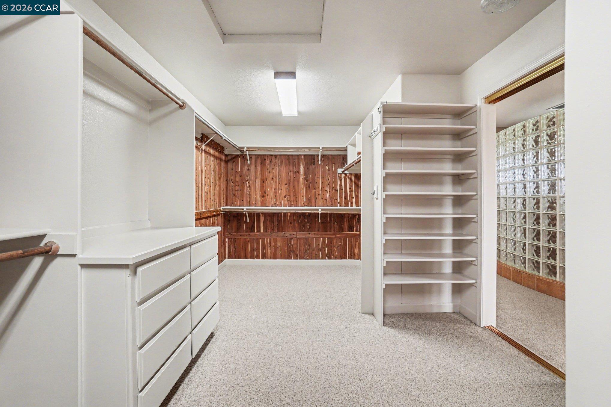5666 Oakmont Ct