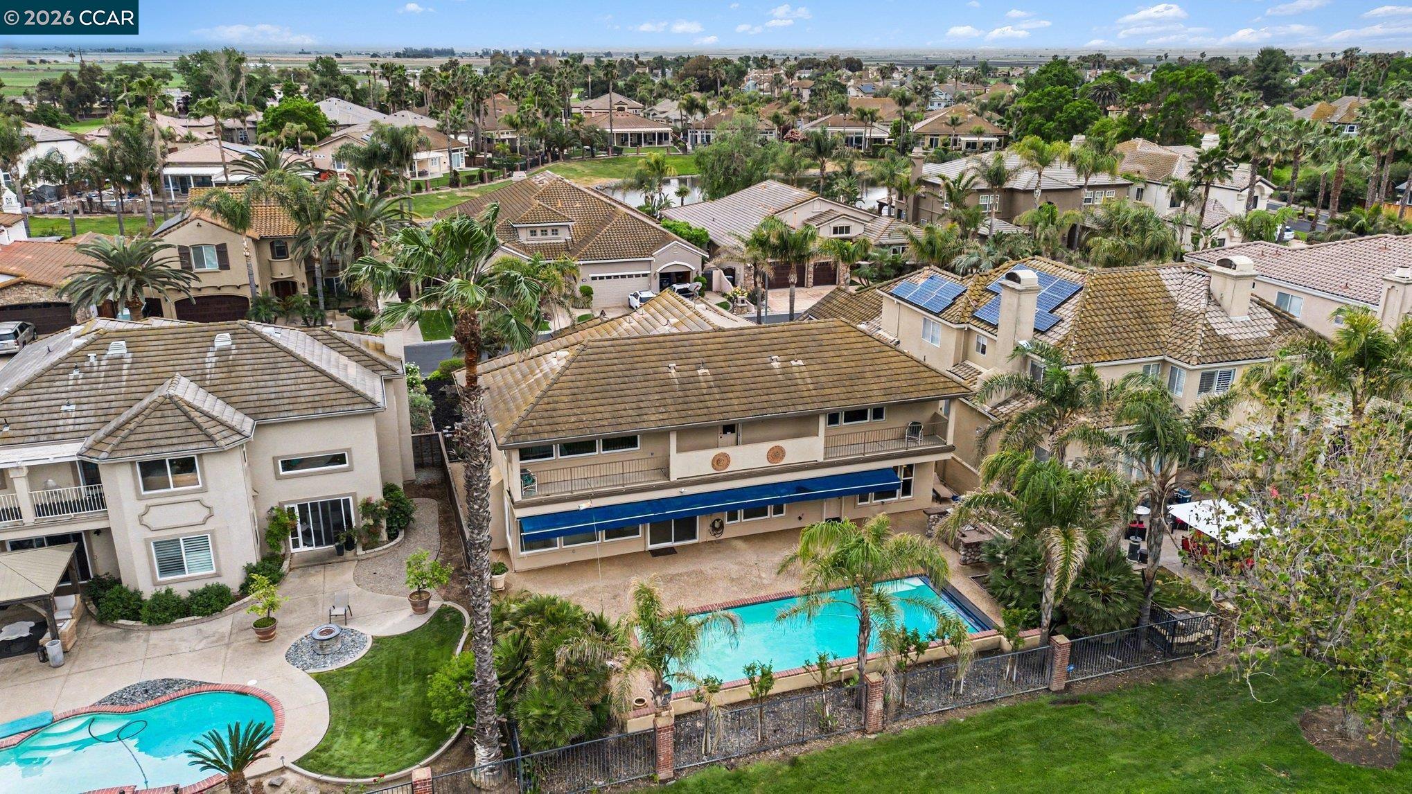 5666 Oakmont Ct
