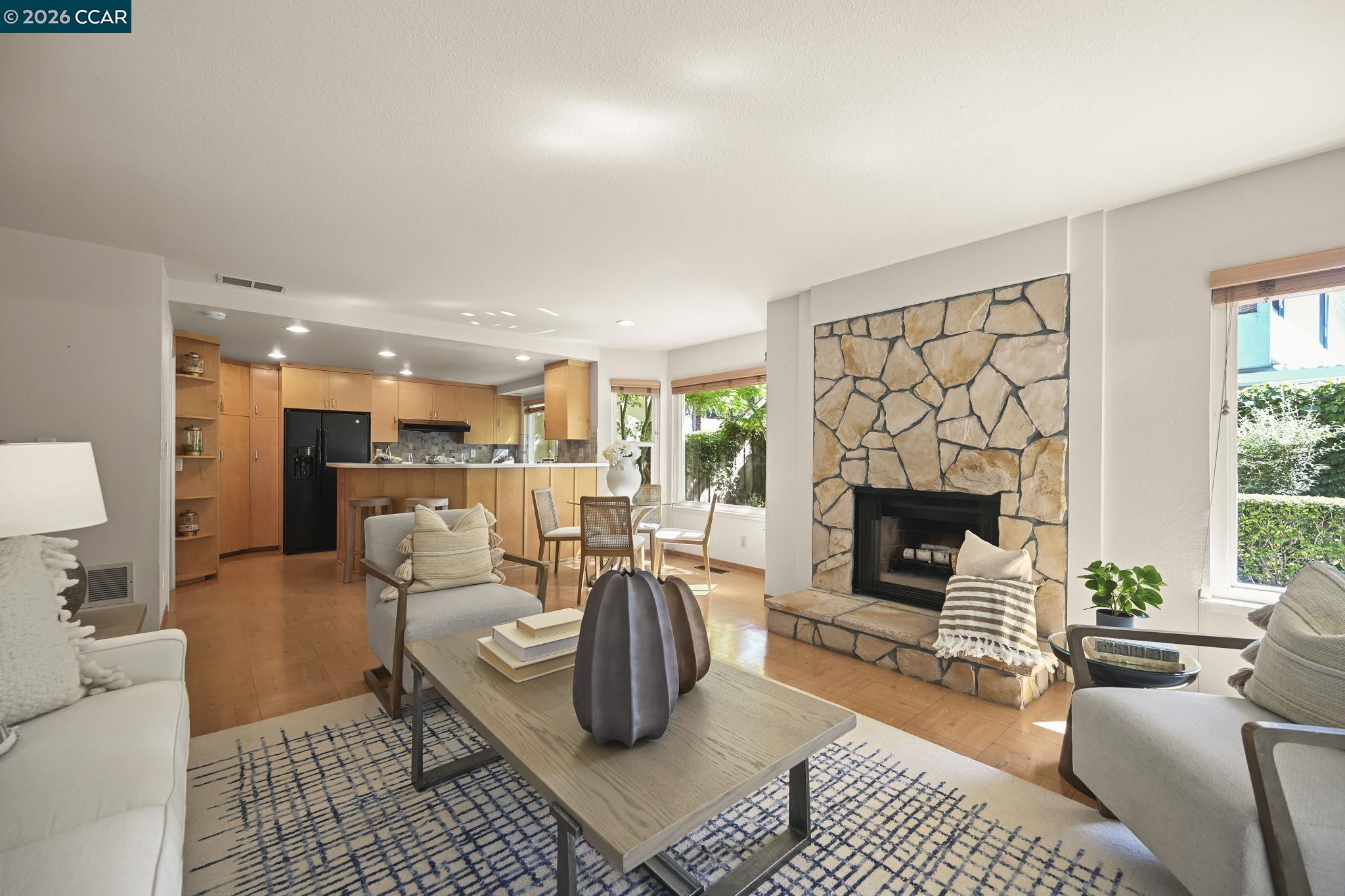 900 Woodland Dr