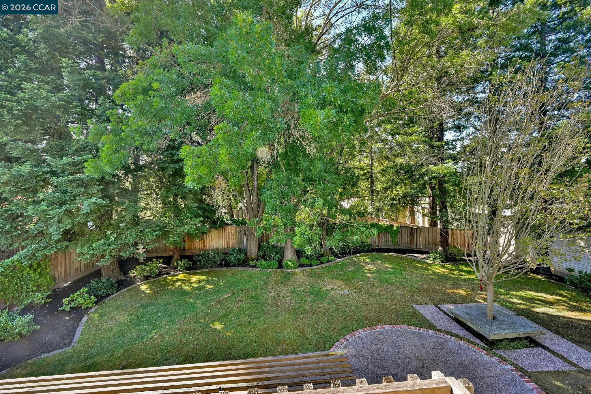 900 Woodland Dr