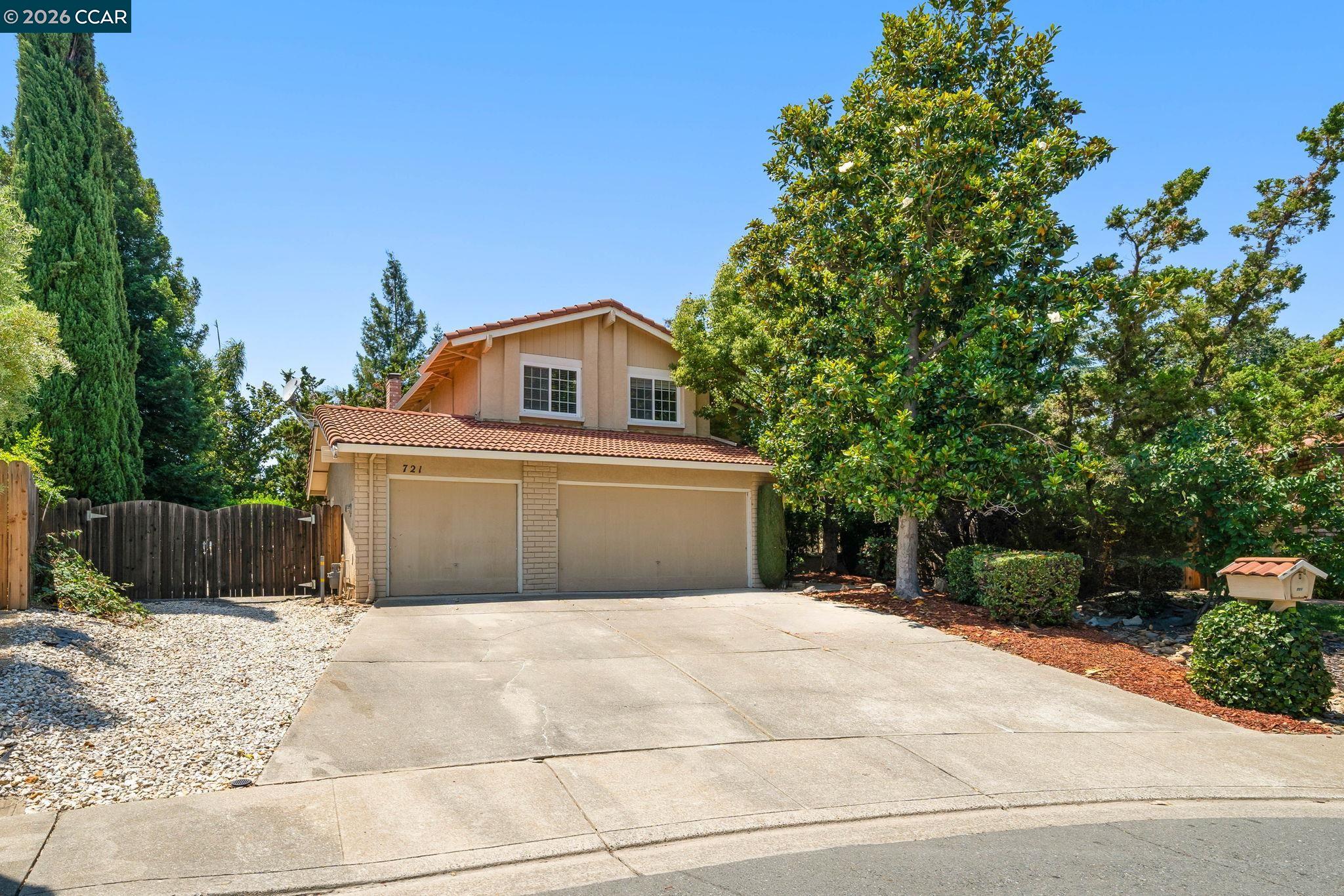 721 Black Point Pl