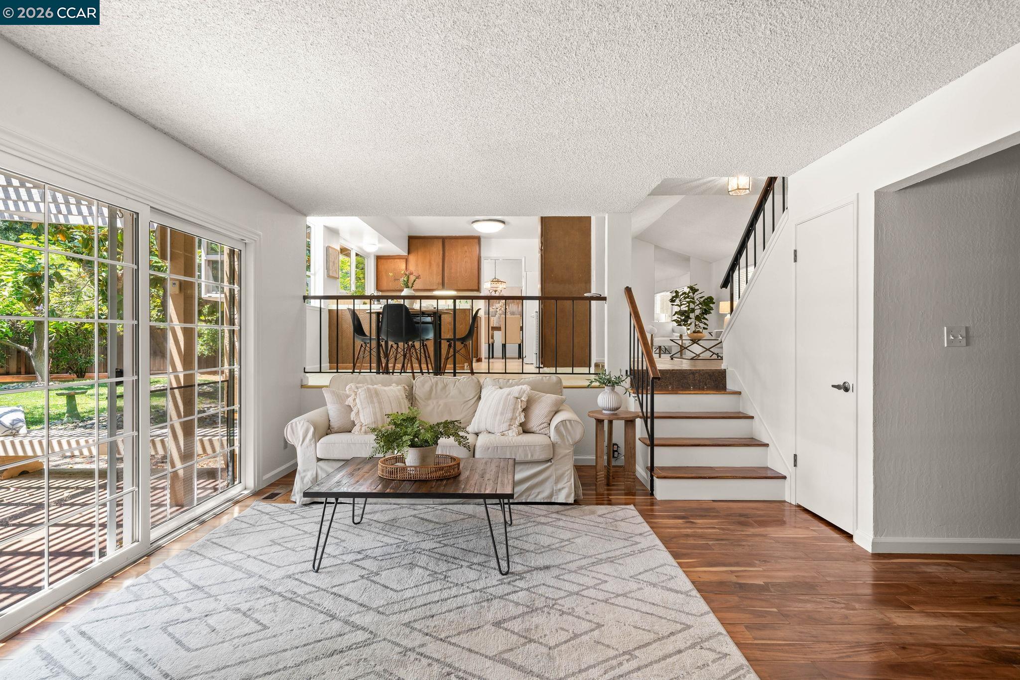 721 Black Point Pl