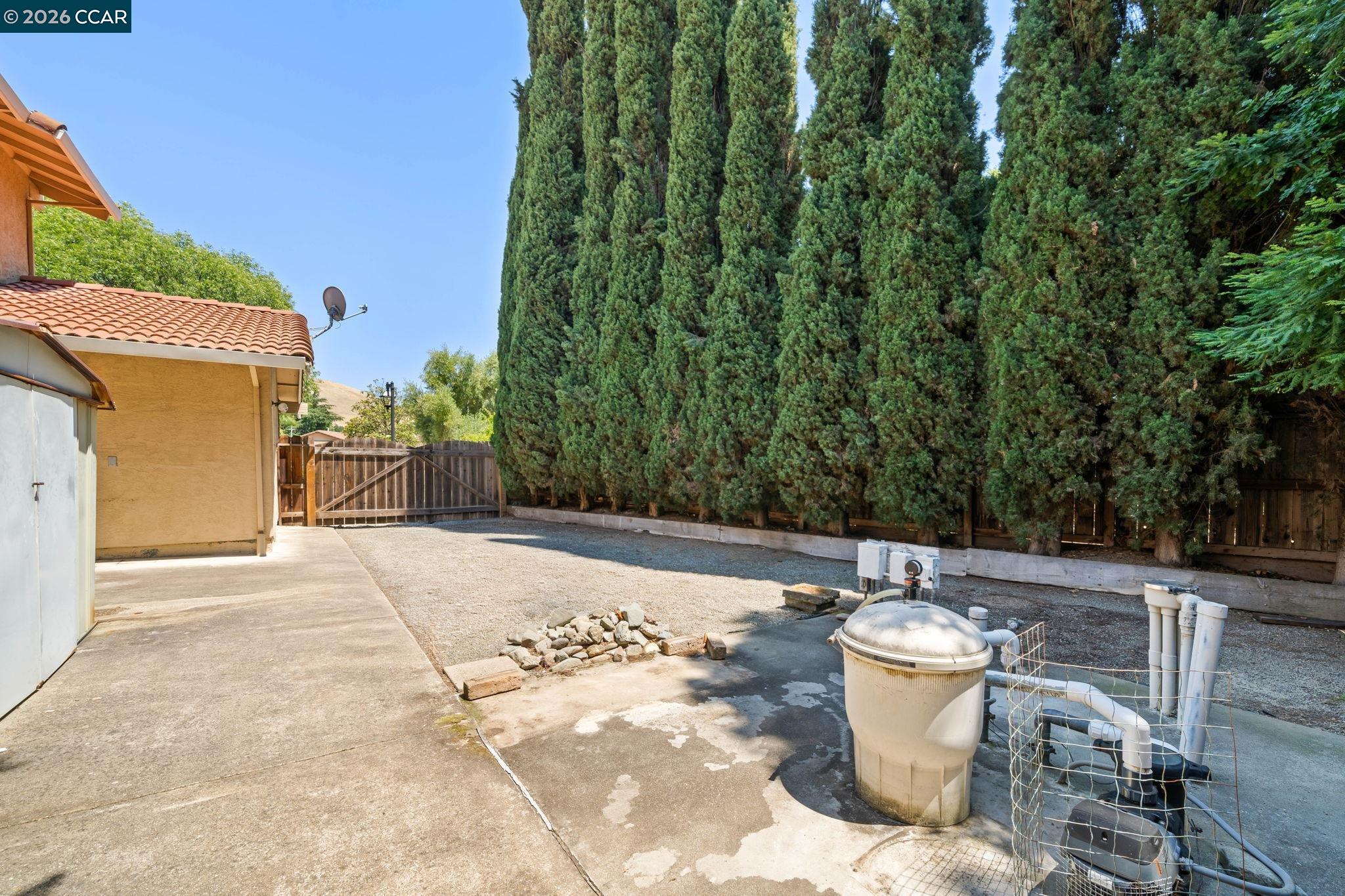 721 Black Point Pl