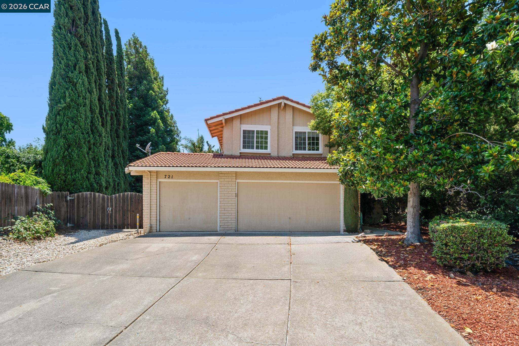 721 Black Point Pl