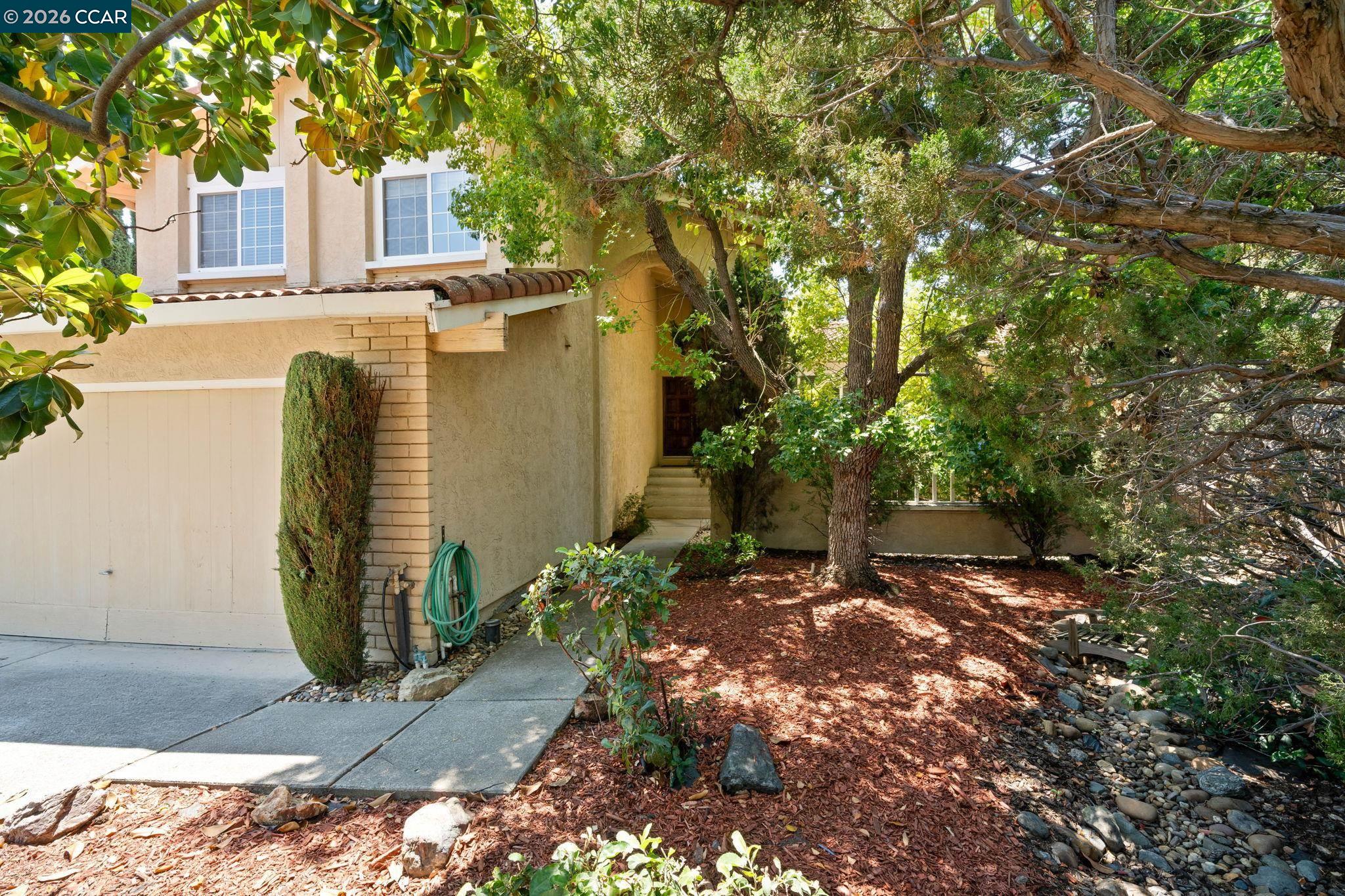 721 Black Point Pl