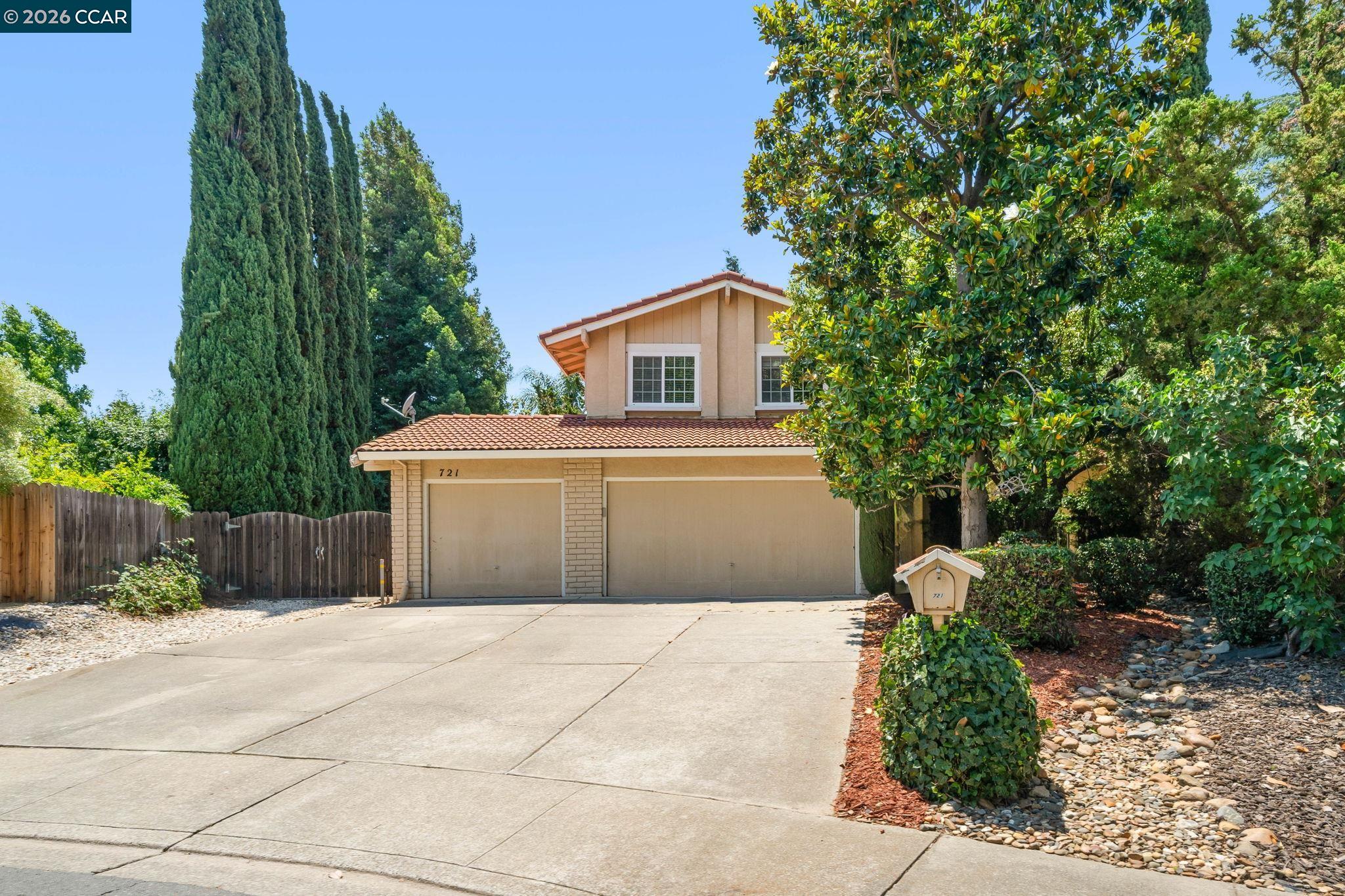 721 Black Point Pl