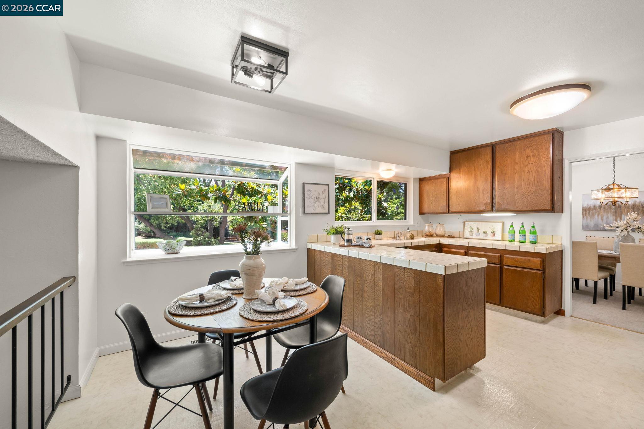 721 Black Point Pl