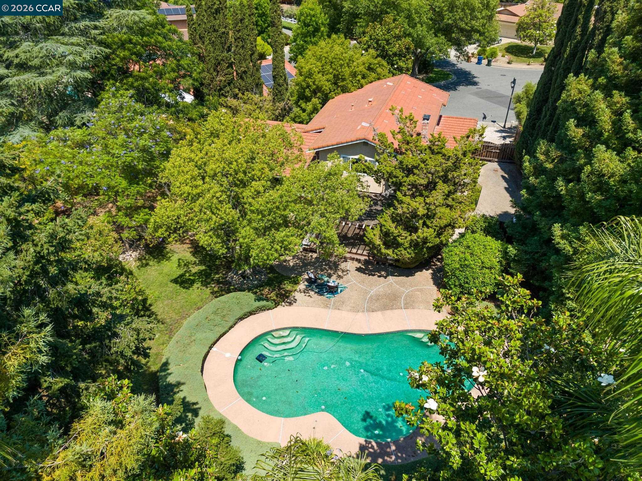 721 Black Point Pl