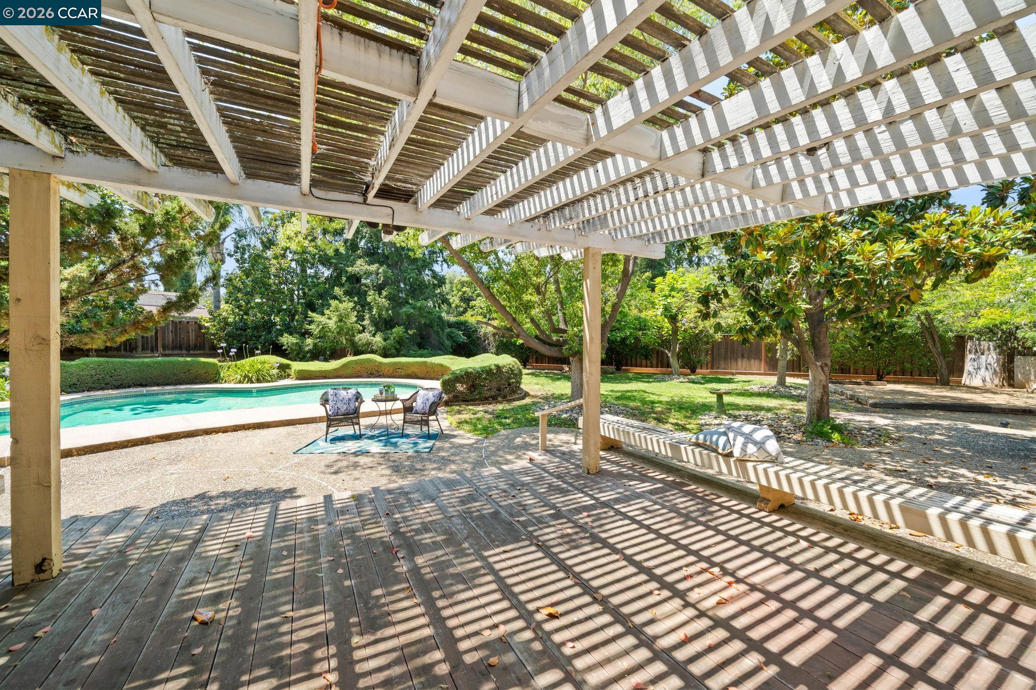 721 Black Point Pl