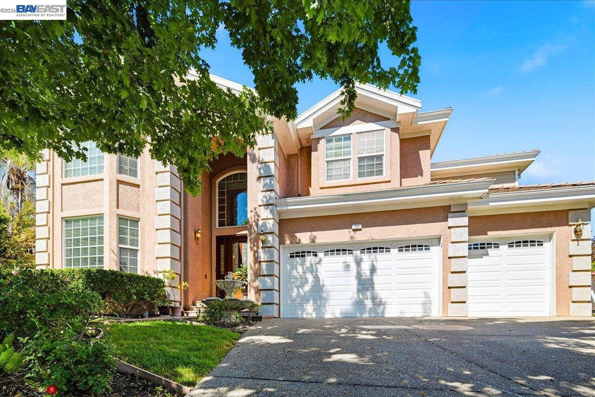 720 Rutherford Cir