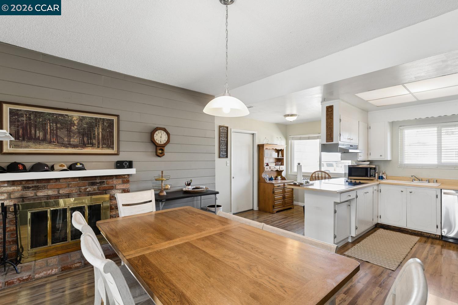 4272 Brentwood Cir