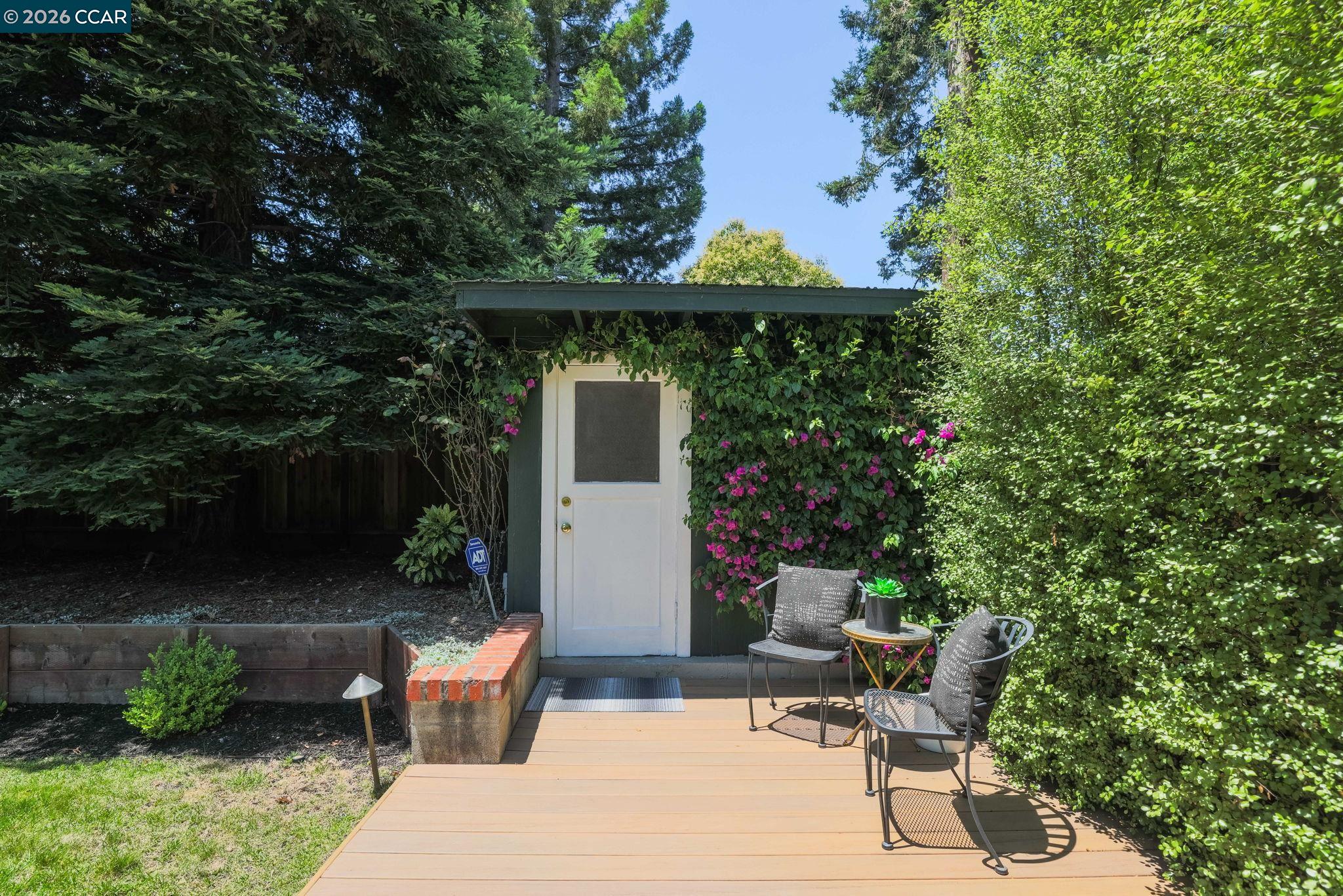 61 Carlos Ct