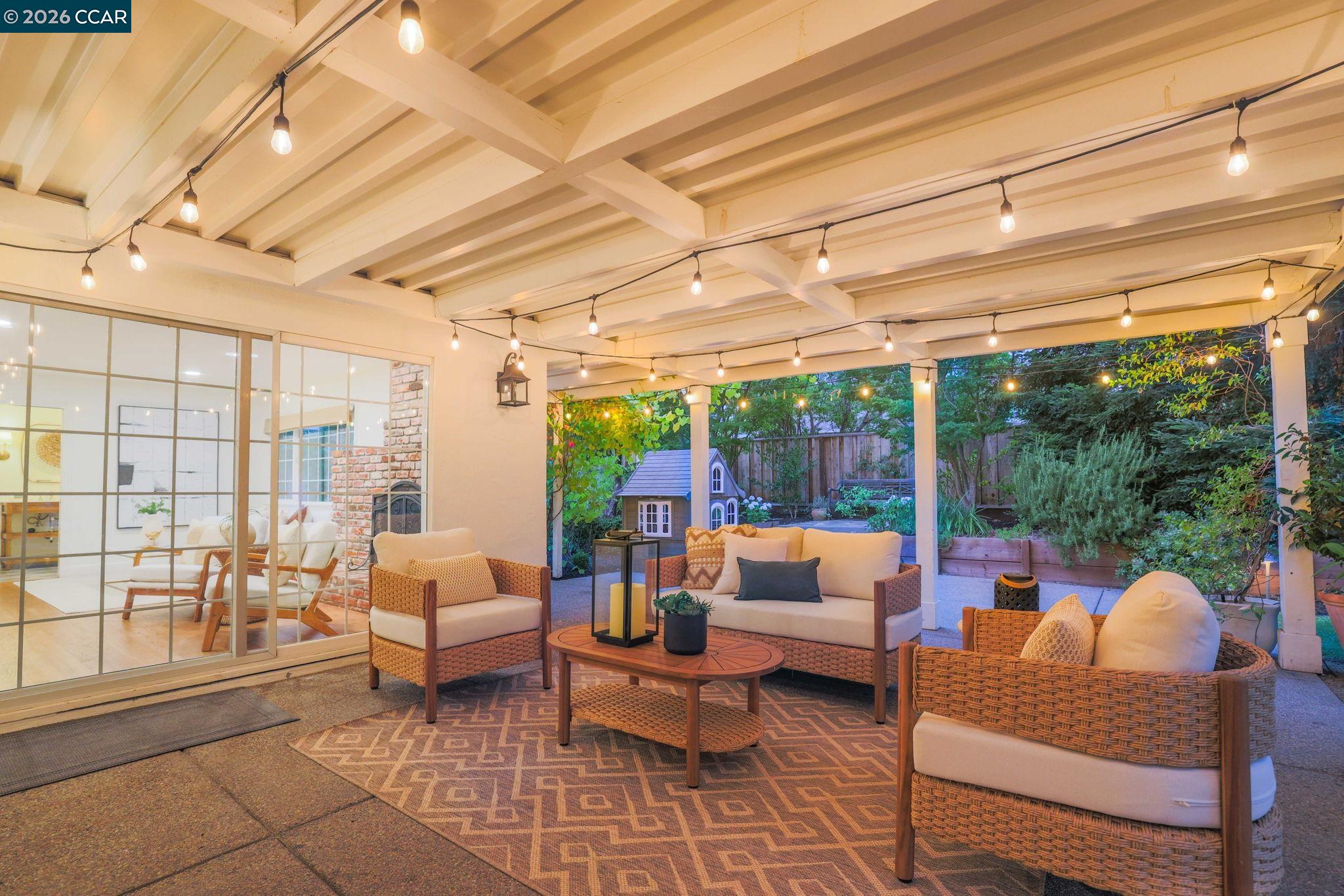 61 Carlos Ct