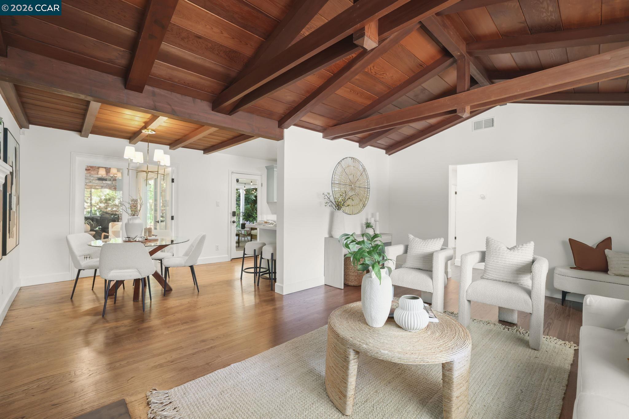 61 Carlos Ct