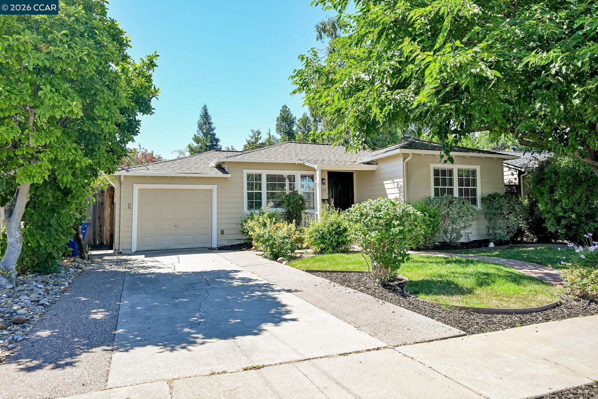 2530 Maple Ave