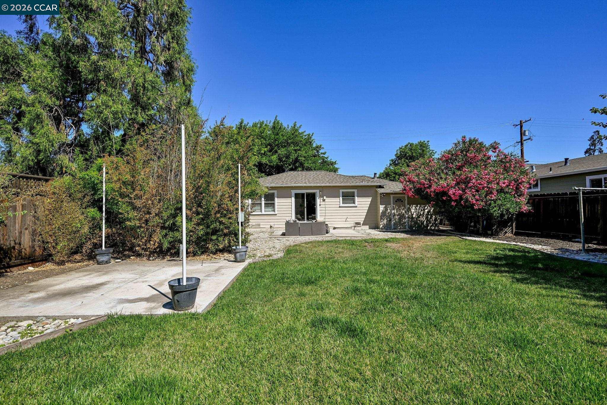 2530 Maple Ave